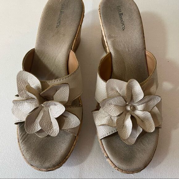 G.H. Bass Women's Ivory Leather Flower Bass wedge Luca Sandals 8.5 - Picture 2 of 11